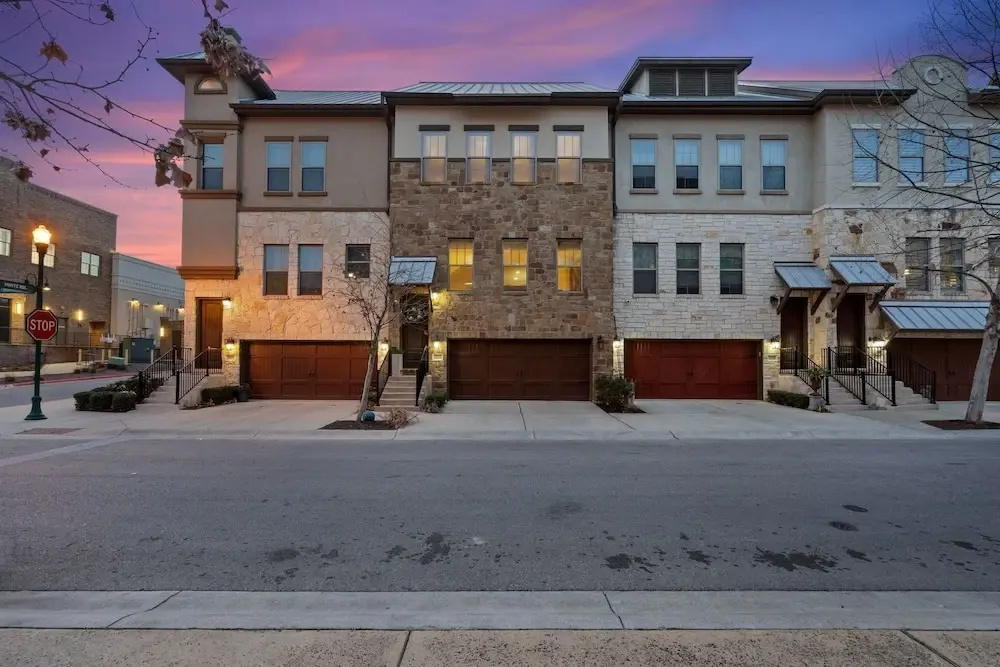 Modern Luxury Townhouse With Private Elevator and Rooftop Terrace