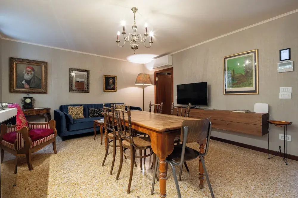 Superior Apartment