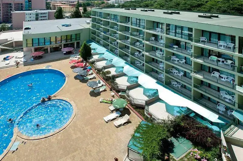 Hotel photo 12
