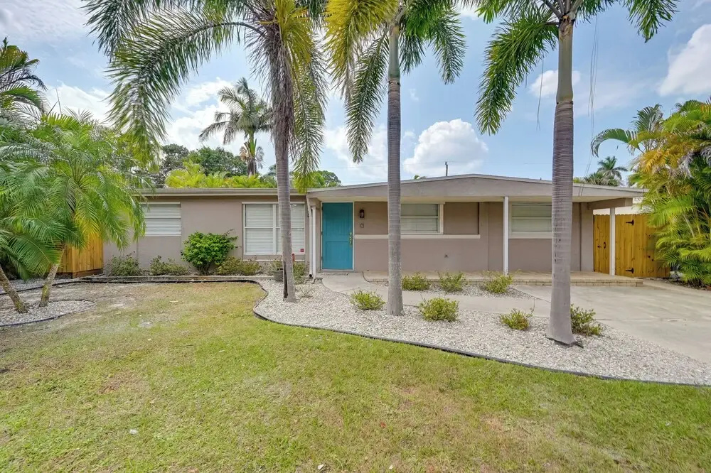 Pelican Nest, Tropical Naples Villa w/ Pool