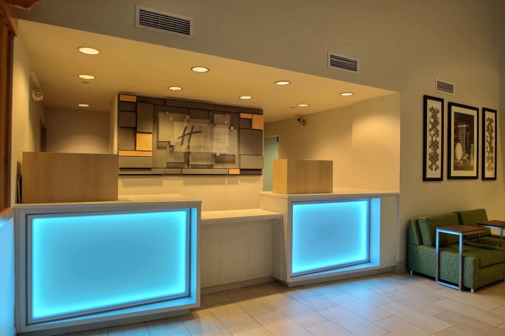 Holiday Inn Express Hotel & Suites Milwaukee Airport by IHG - Général