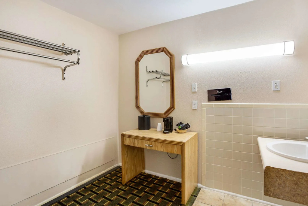 Rodeway Inn & Suites Raton - фото 9