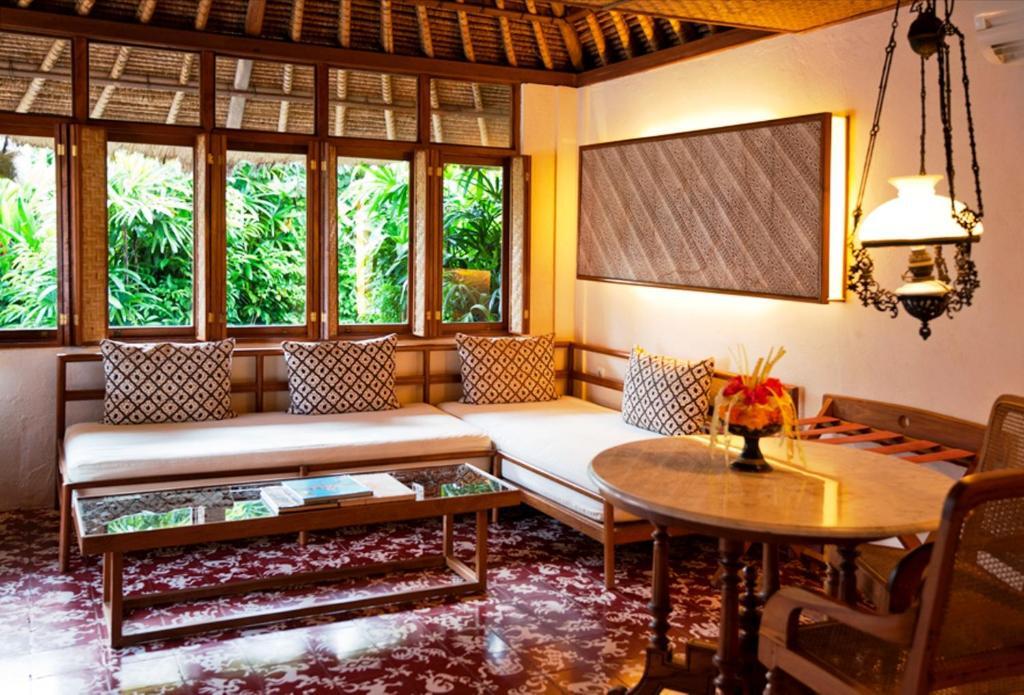 Tandjung Sari Hotel