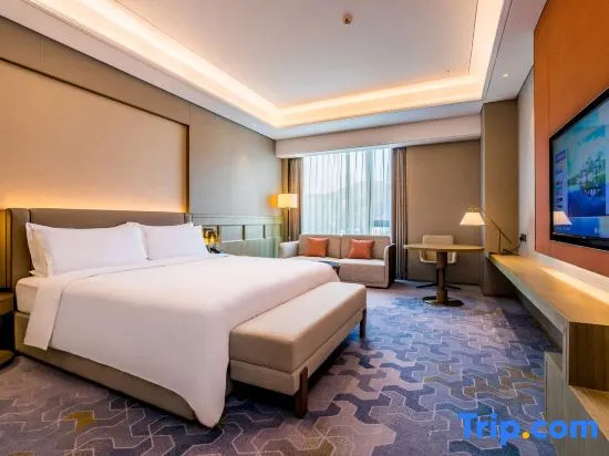 Superior Double room with river view (full double bed)