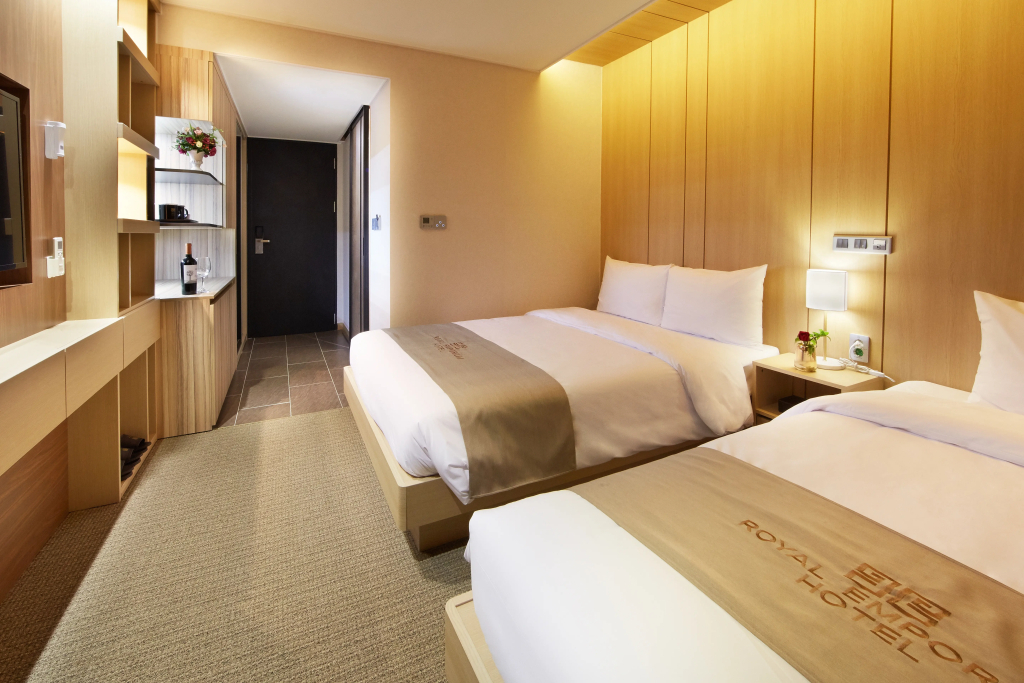 Royal Emporium Incheon Airport Hotel - фото 26