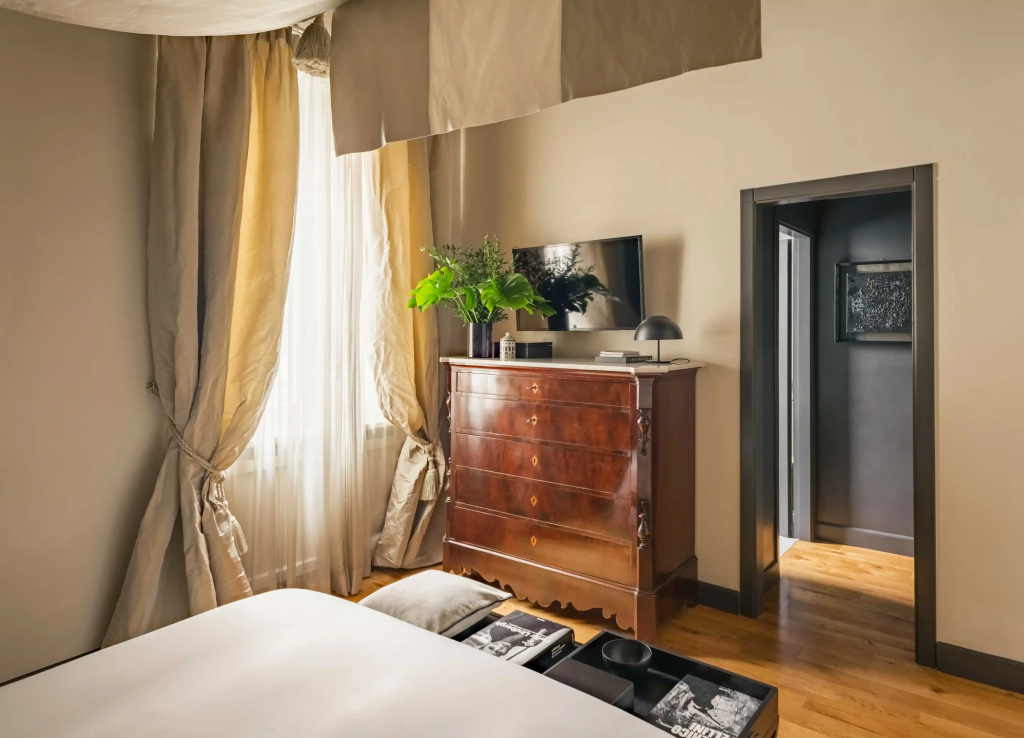 Superior room
