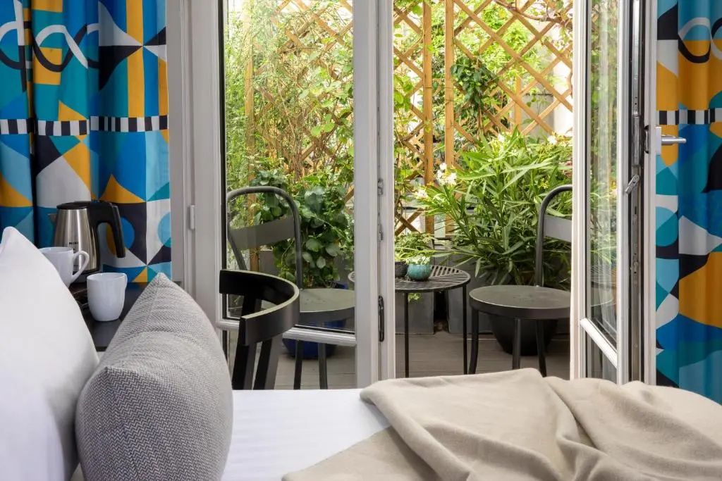 Hôtel Les Matins de Paris & Spa 56