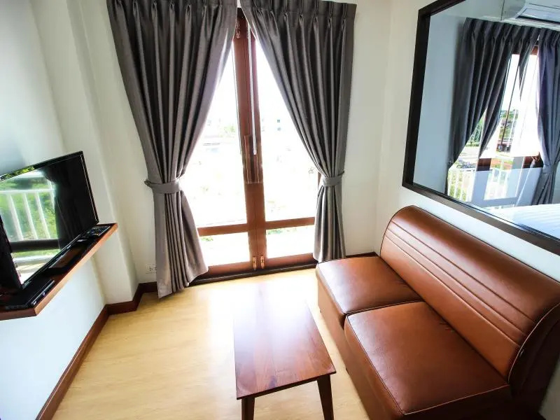 Double Suite (full double bed)