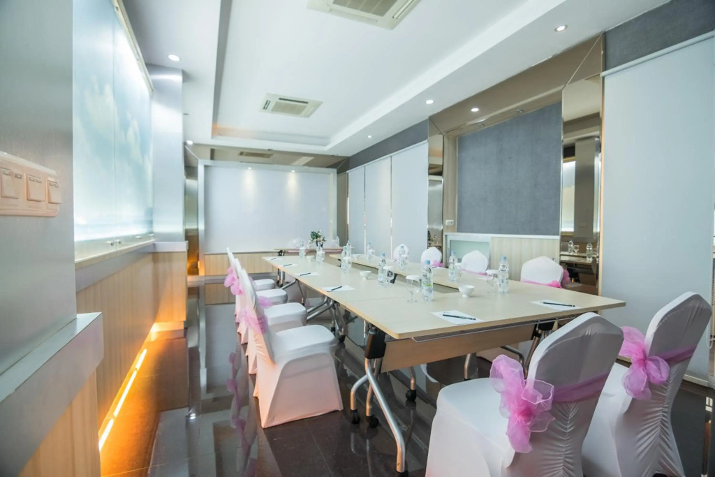 Ox Ville Hotel - фото 18