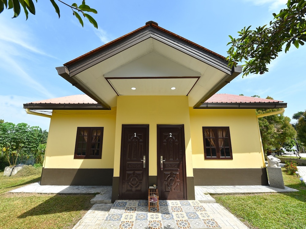 Hotel O My Daddy Farm Chalet in Jasin