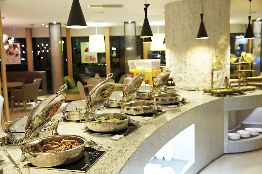 Hotel photo 12