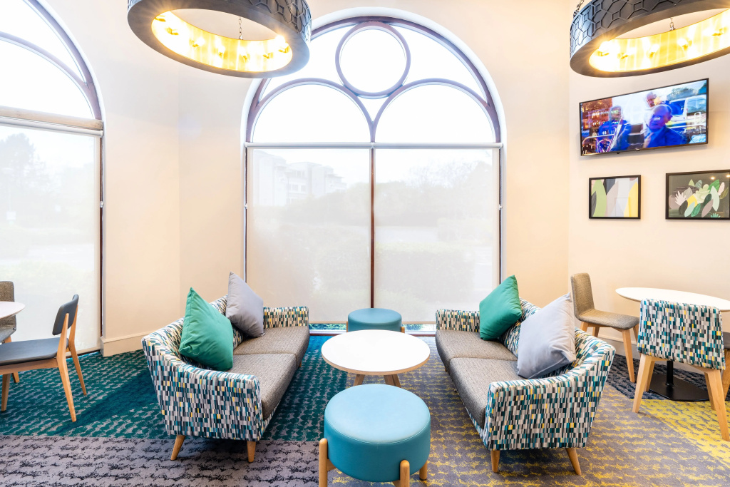 Holiday Inn Gloucester-Cheltenham by IHG - Général