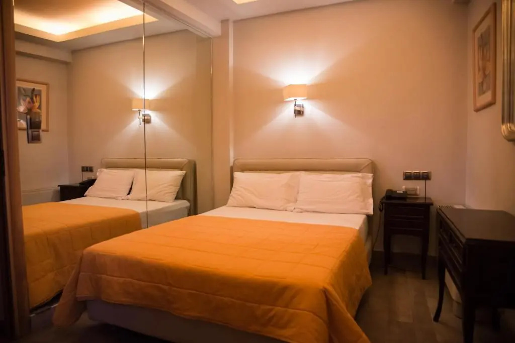 Economy room