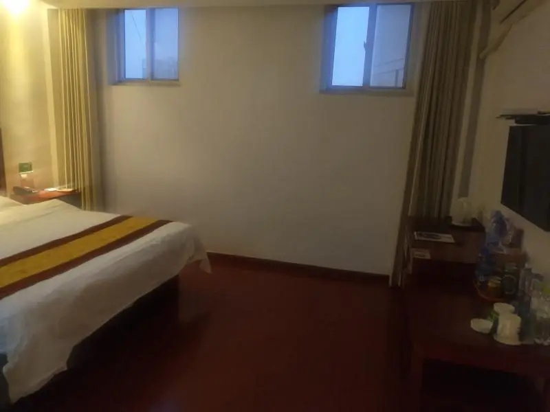 GreenTree Inn Heze Development Zone Guangzhou Road Yuehua Express Hotel - Chambres