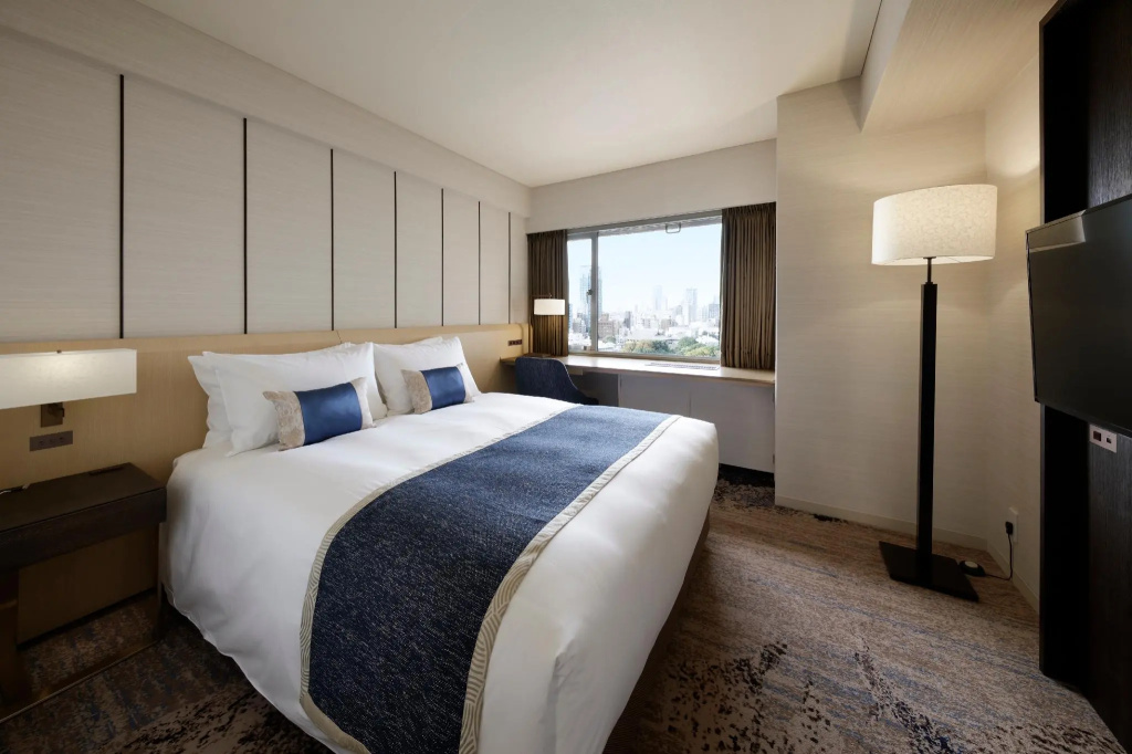 Superior Club Double room, queen size bed, lounge access, full double bed room photo 1