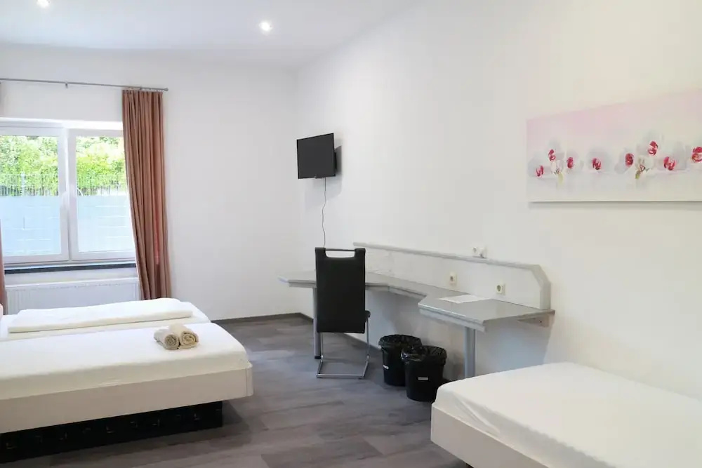 Triple room