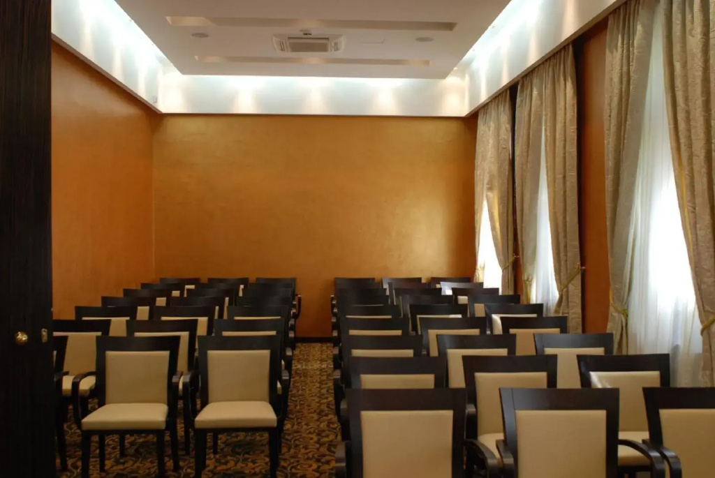 Hotel photo 18