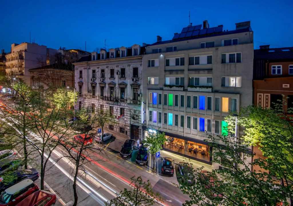Belgrade Inn Garni Hotel — фото