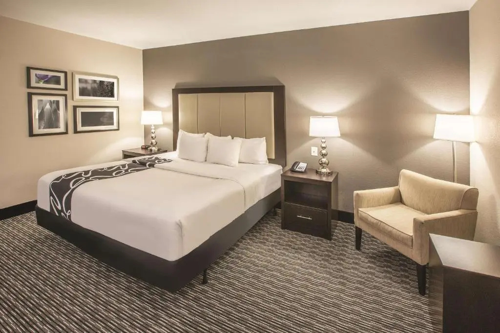 La Quinta Inn & Suites by Wyndham Hattiesburg - I-59 - Chambres