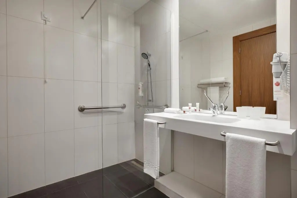 Ramada by Wyndham Lisbon - Chambres