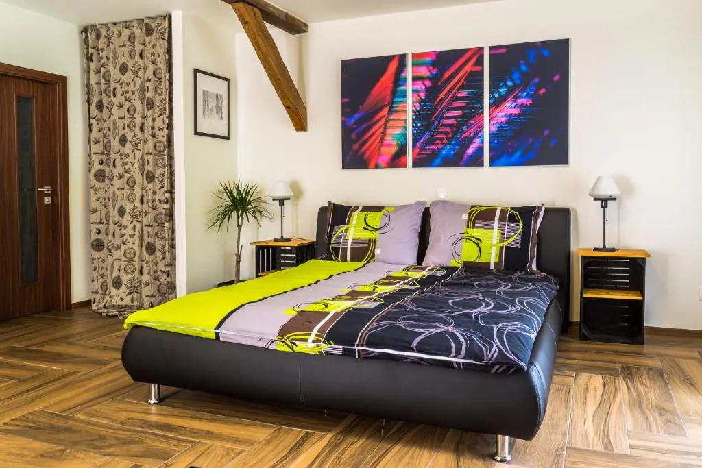 Standard Double room with garden view (full double bed)