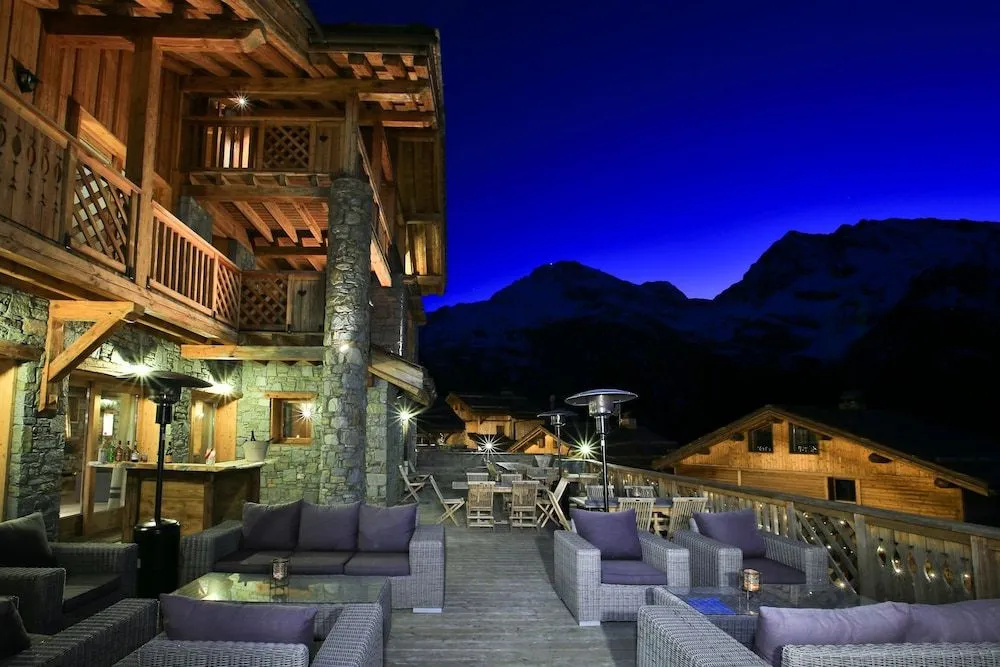 Chalet White Eden