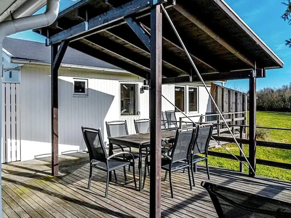 6 Person Holiday Home in Löttorp