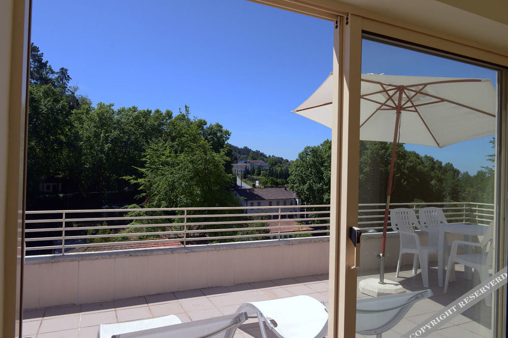 Balcony & Terrace