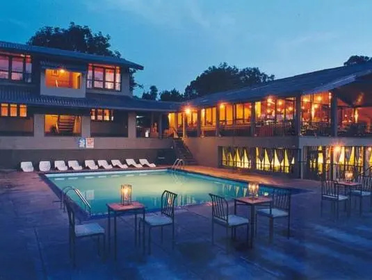 Standard room with lake view