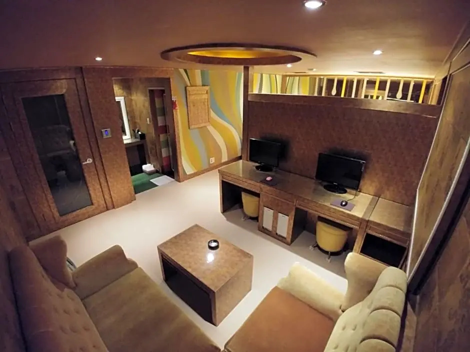 Standard Family room
