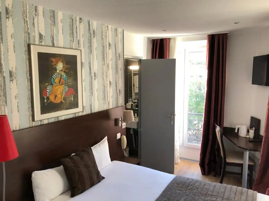 Standard Double room (full double bed)