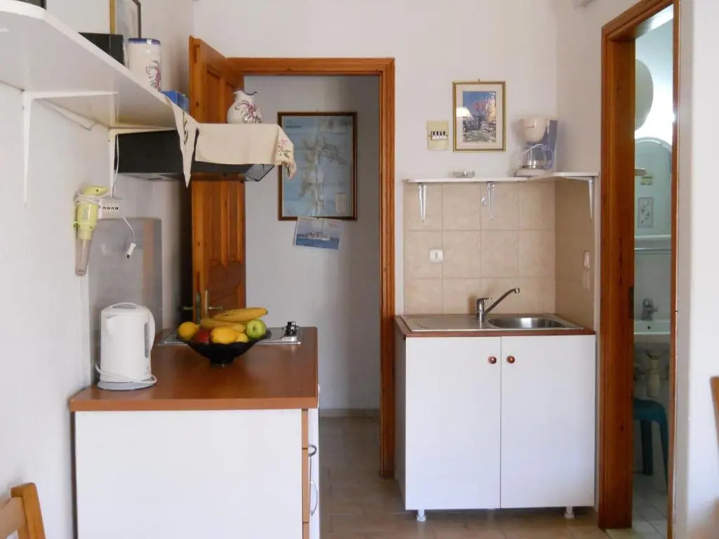 Yvonni Studios - Chambres