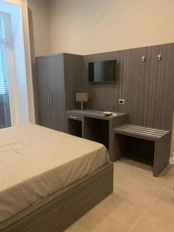 Standard Double room with sea view (full double bed)