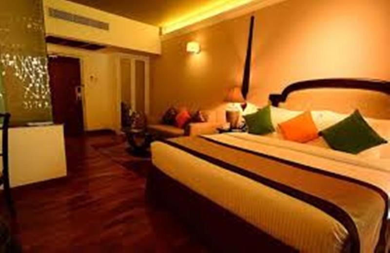 Earl's Regent Hotel