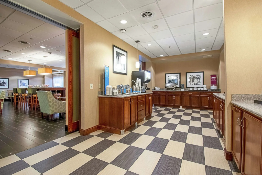 Lobby & Reception