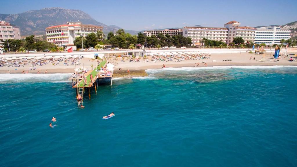 First Class Hotel - фото 21