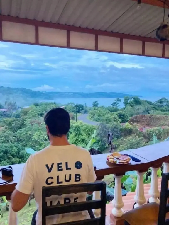 Ocean and Forest View Hotel Manolo
