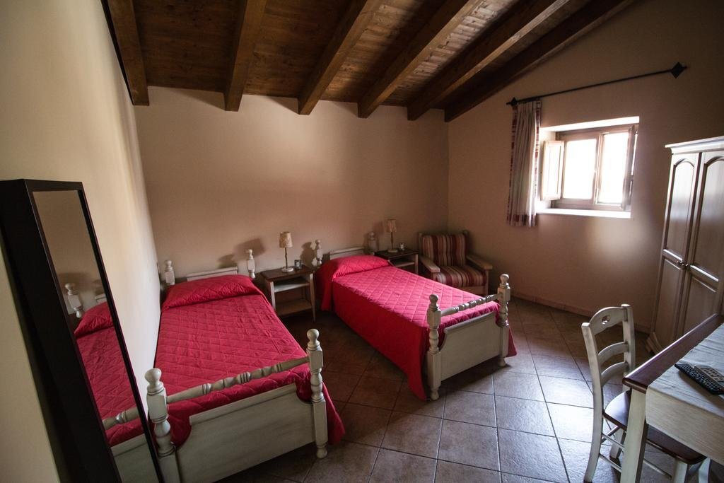 gallery_image_hidden_15