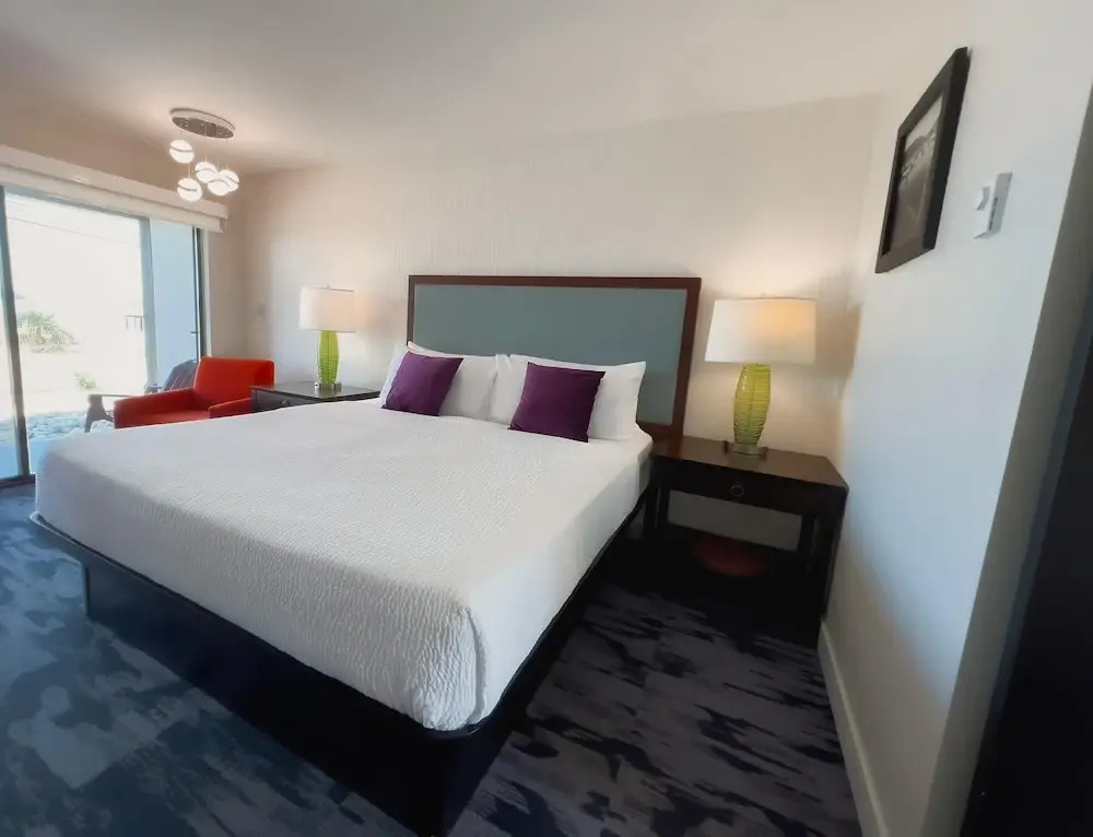 Standard Double room with balcony and with ocean view (full double bed)