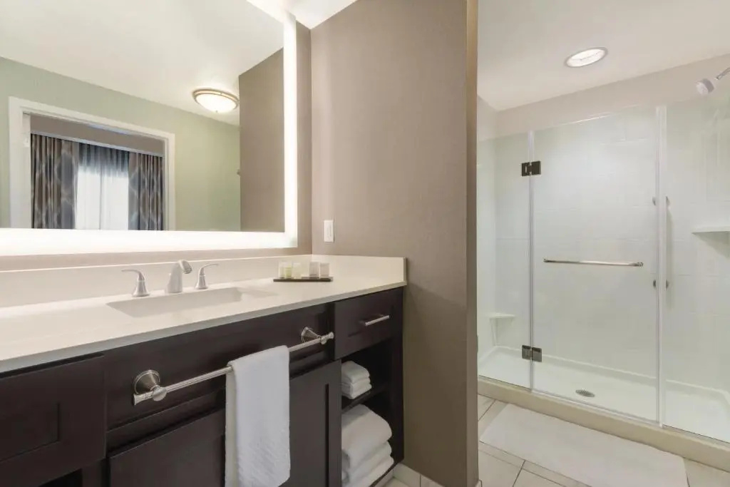 Embassy Suites by Hilton Tuscaloosa Alabama Downtown - Chambres