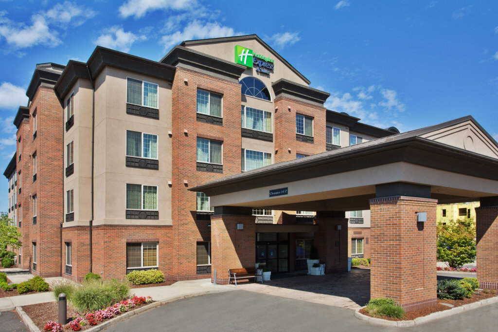 Holiday Inn Express & Suites Eugene Downtown - University, an IHG Hotel image