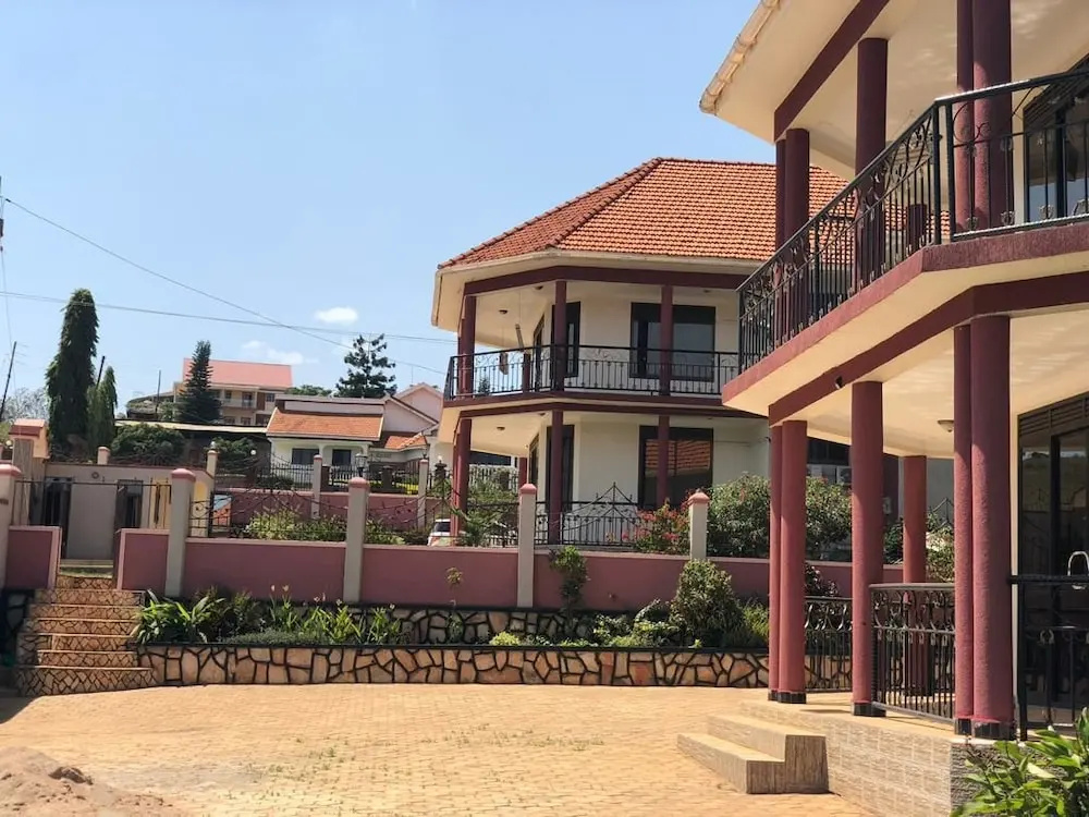 Marina Lake View Apartments