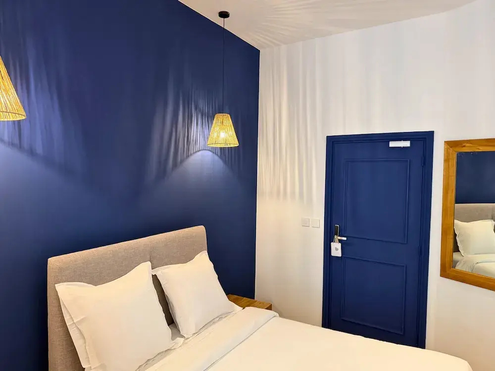 Comfort room
