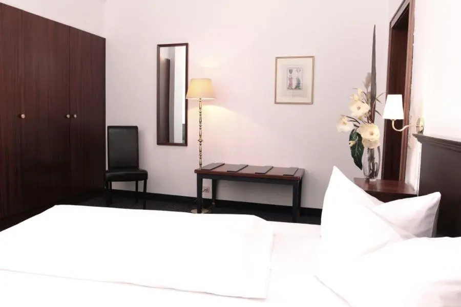 Der Fuerstenhof - Chambres