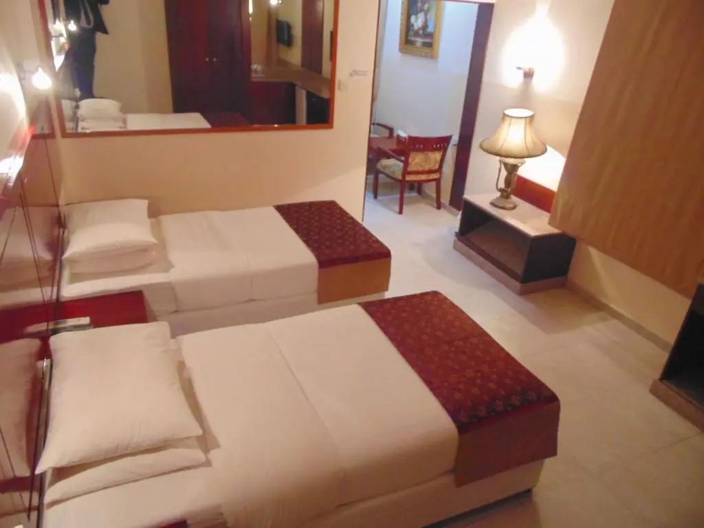 Deluxe Suite