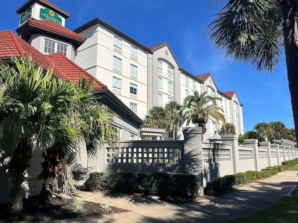 La Quinta Inn & Suites Jacksonville Butler Blvd