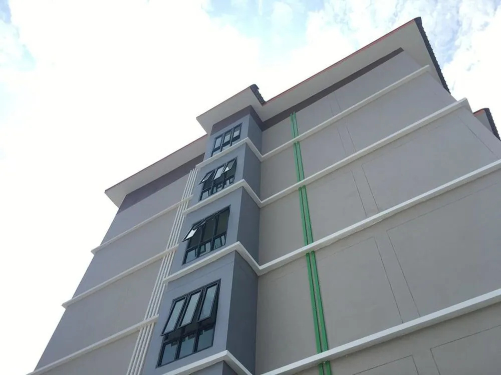 Sutharnlai Apartment