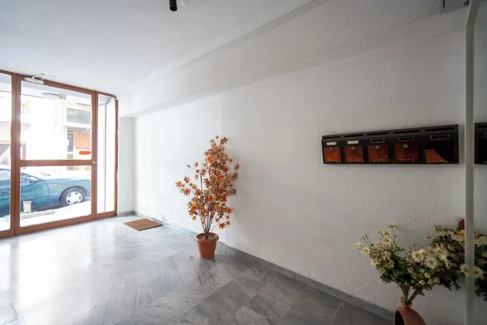 Classic Apartment in Piraeus, walk to Zeas Marina - фото 12