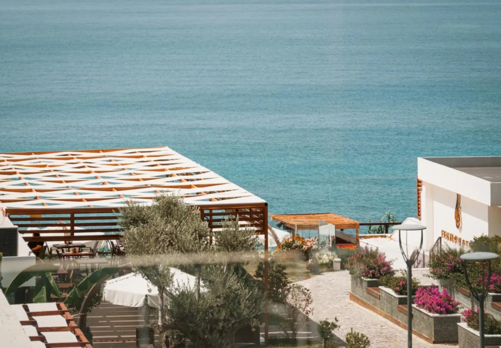 Feniks Hotel