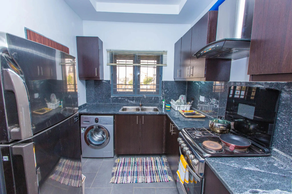 Tenny's Place Apartments - фото 12